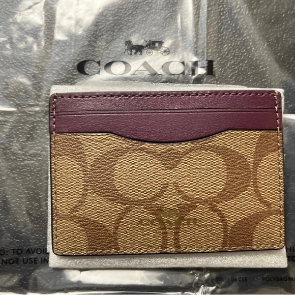 Coach Card Case In Signature Canvas Khaki Boysenberry Slim Holder Wallet NWT - Picture 4 of 7